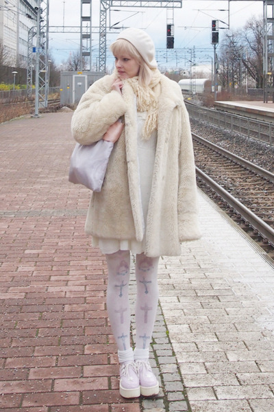 White-liz-lisa-dress-ivory-fake-fur-vintage-coat-light-purple-swimmer-bag