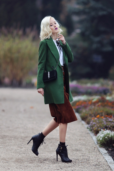 Dark-brown-zara-skirt